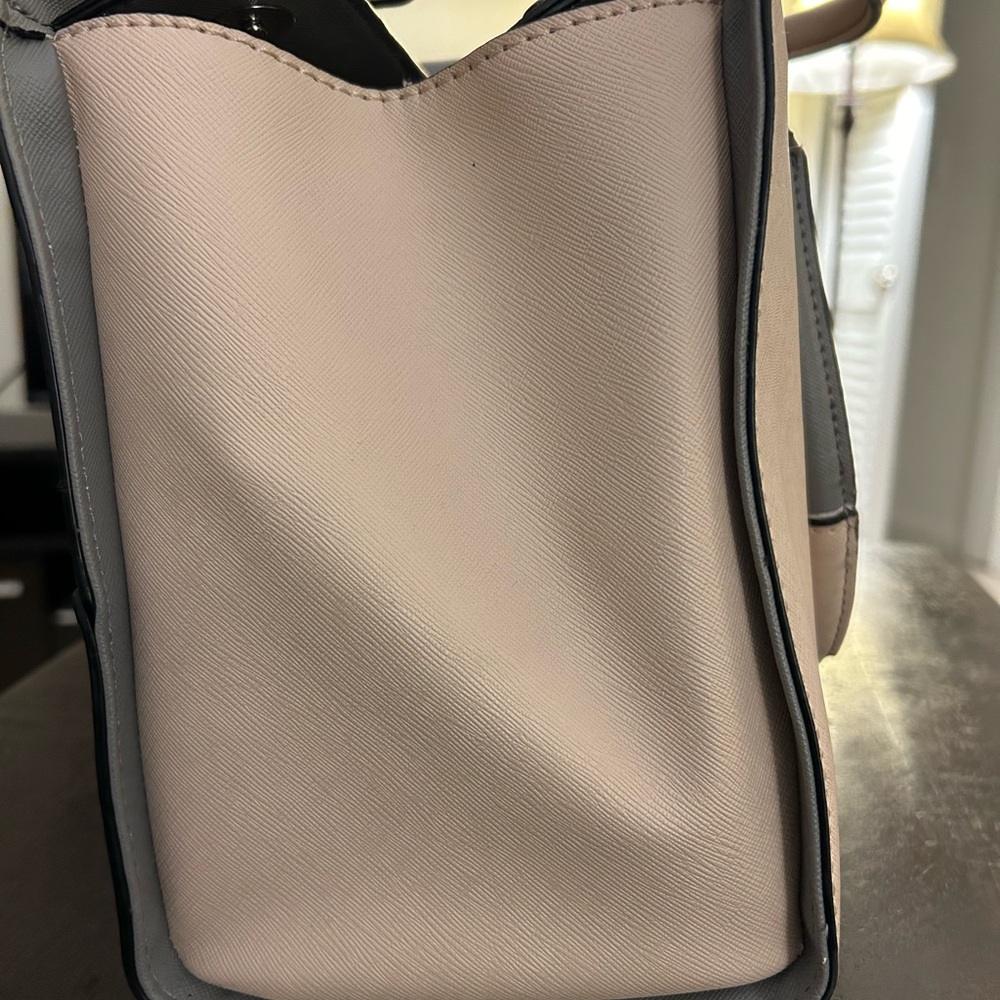 GUESS BAG - Picture 4 of 8